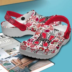 Nebraska Cornhuskers NCAA Sport Crocs Clogs - Dream Art Europa