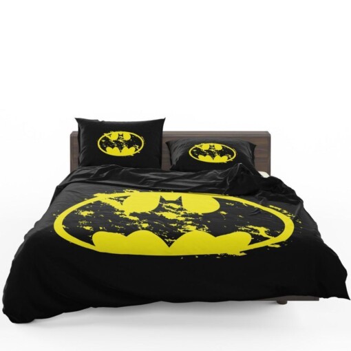 Bedding Set Batman Yellow (Duvet Cover & Pillow Cases)